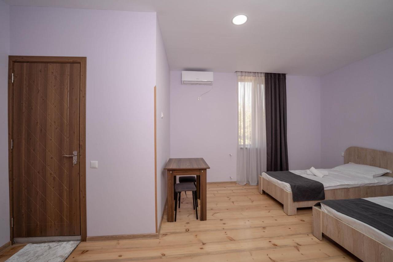 Guest House Gold Telavi Eksteriør bilde